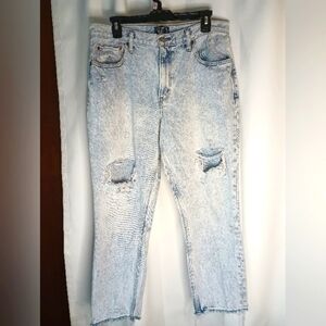 Abercrombie Fitch High Rise Mom Jeans Womens 31 / 12 Bleached Baggy 90s